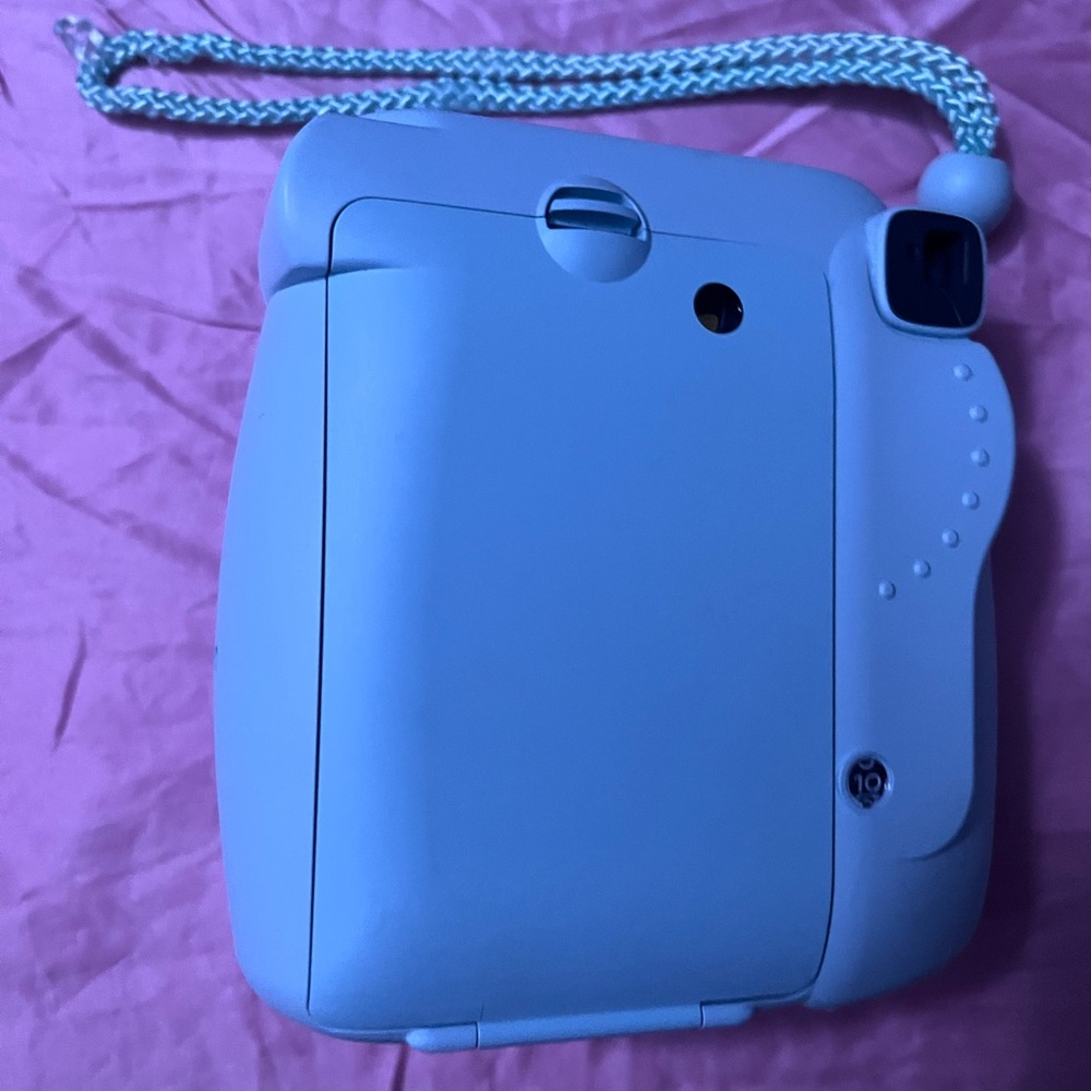 Instax Mini 8 Blue Instant Camera - Picture 3 of 6